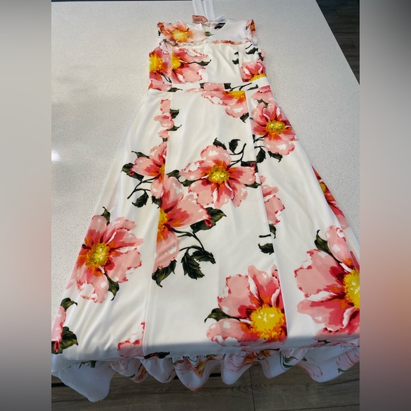 Karl Lagerfield floral dress with bow detail and sheer hem - Picture 3 of 5